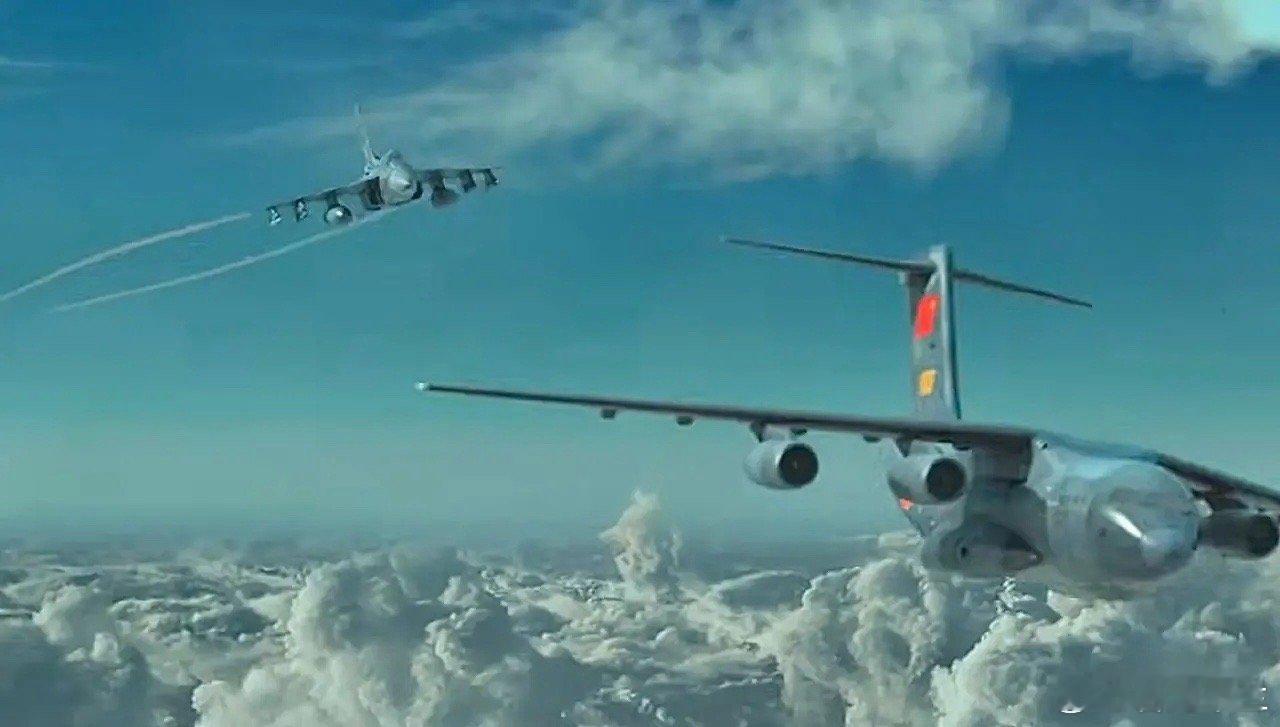 就在印度空军LCA“光辉”战斗机在2026年2月22日完成第三摔之前，在21日，