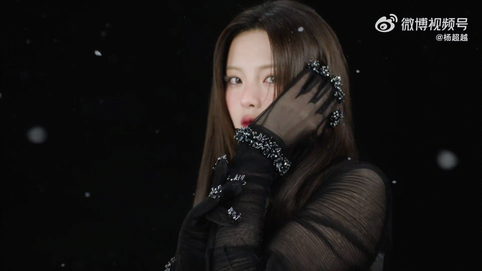 杨超越新歌透明mv小羊小羊不得了🥹杨超越首张个人ep《透明》同名主题曲《透明