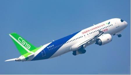 美国这一刀捅的可真够狠的C919交付骤减，美断供发动机，国产替代能撑住吗？