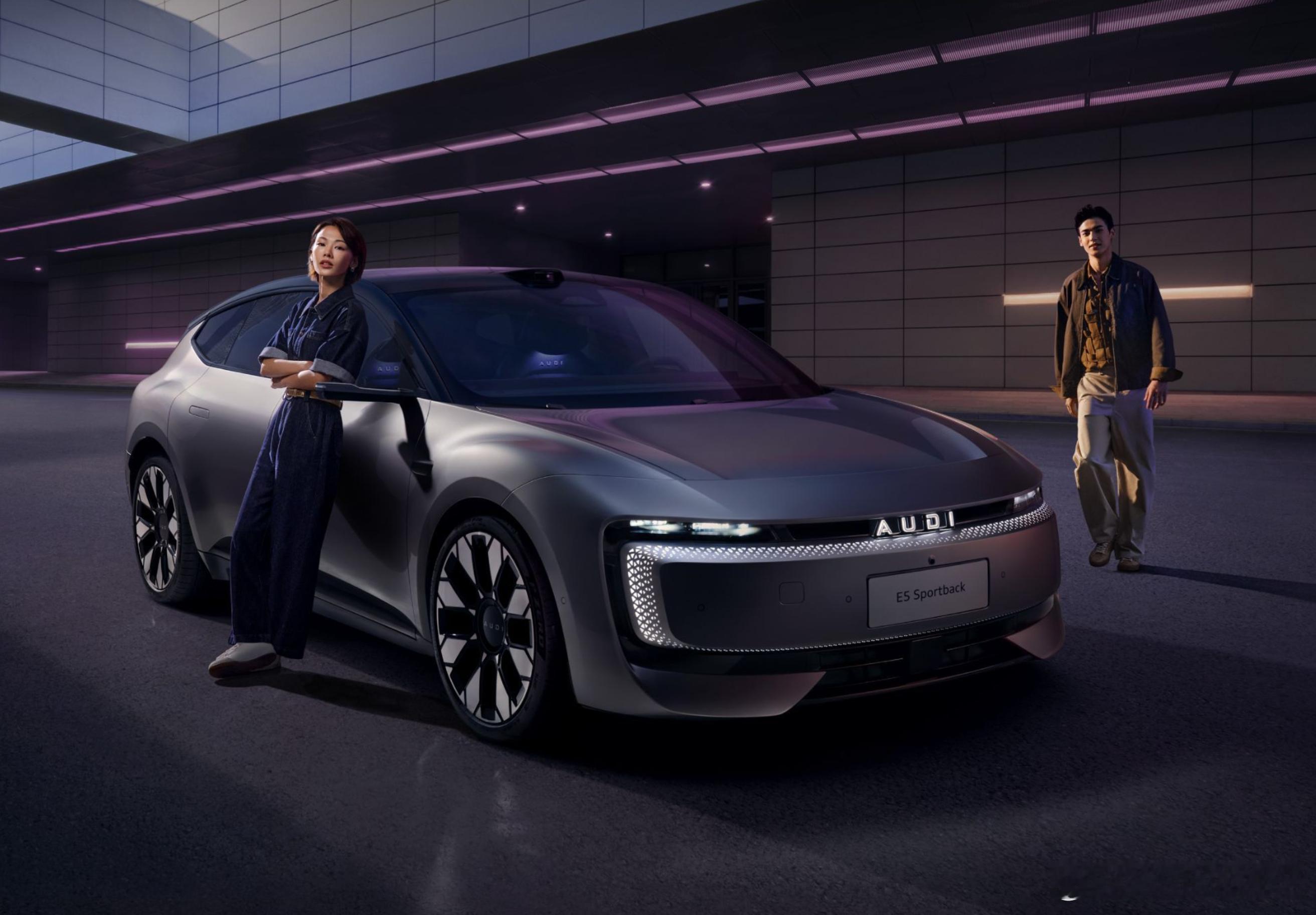 开过奥迪E5才明白什么叫"真香"！那套性能大礼包原本得五万才配上，现在1万直接全