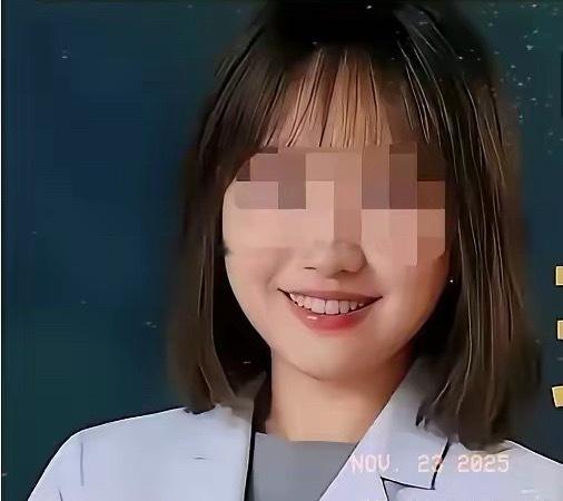 果然不出所料，曾医生还是离开了原来的岗位，去香港发展了。现在医院官网上，已经查不