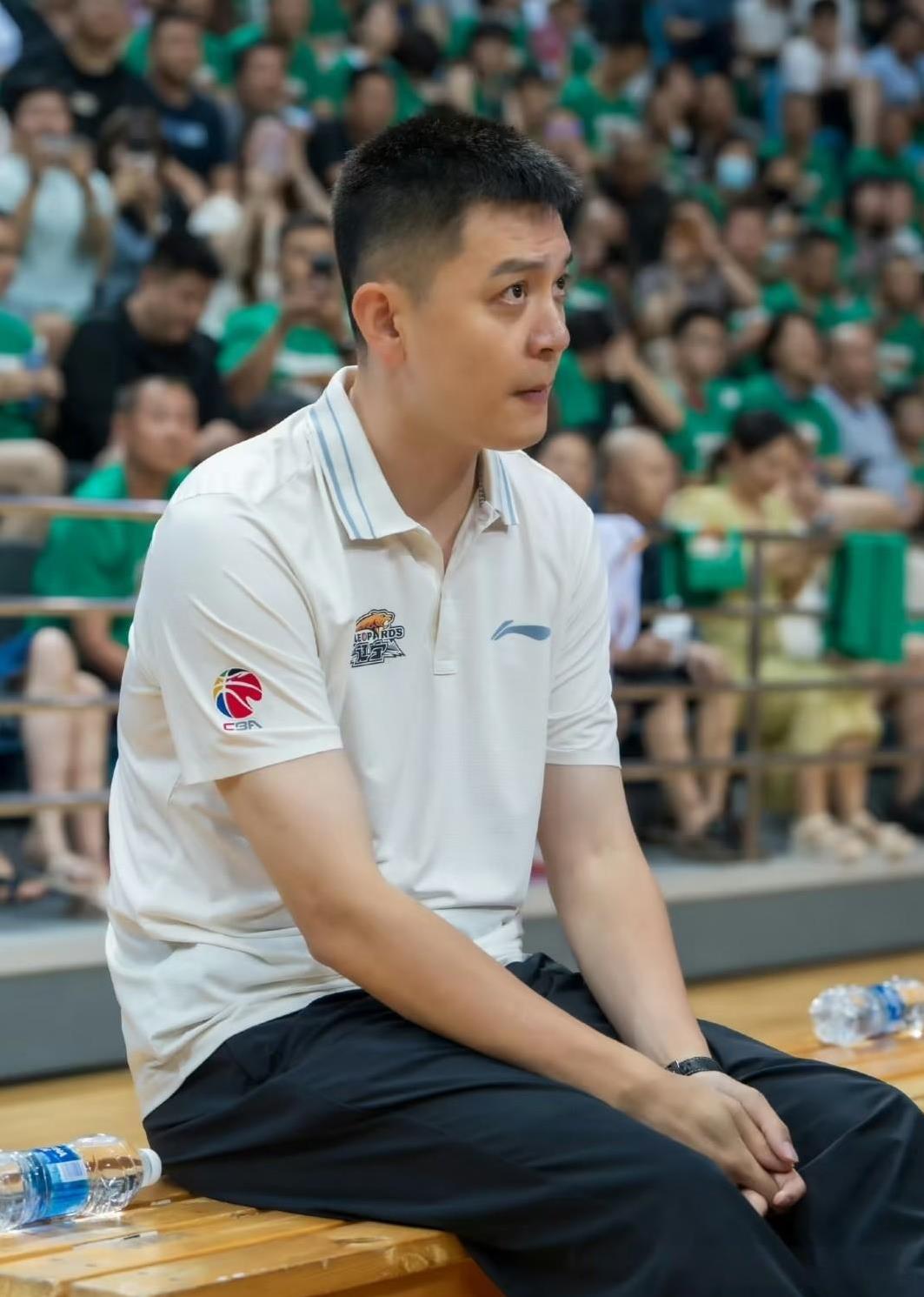 个人发表一个论点:辽宁男篮下赛季还有四强水平,张镇麟换姜宇星是性价比很高的专业操