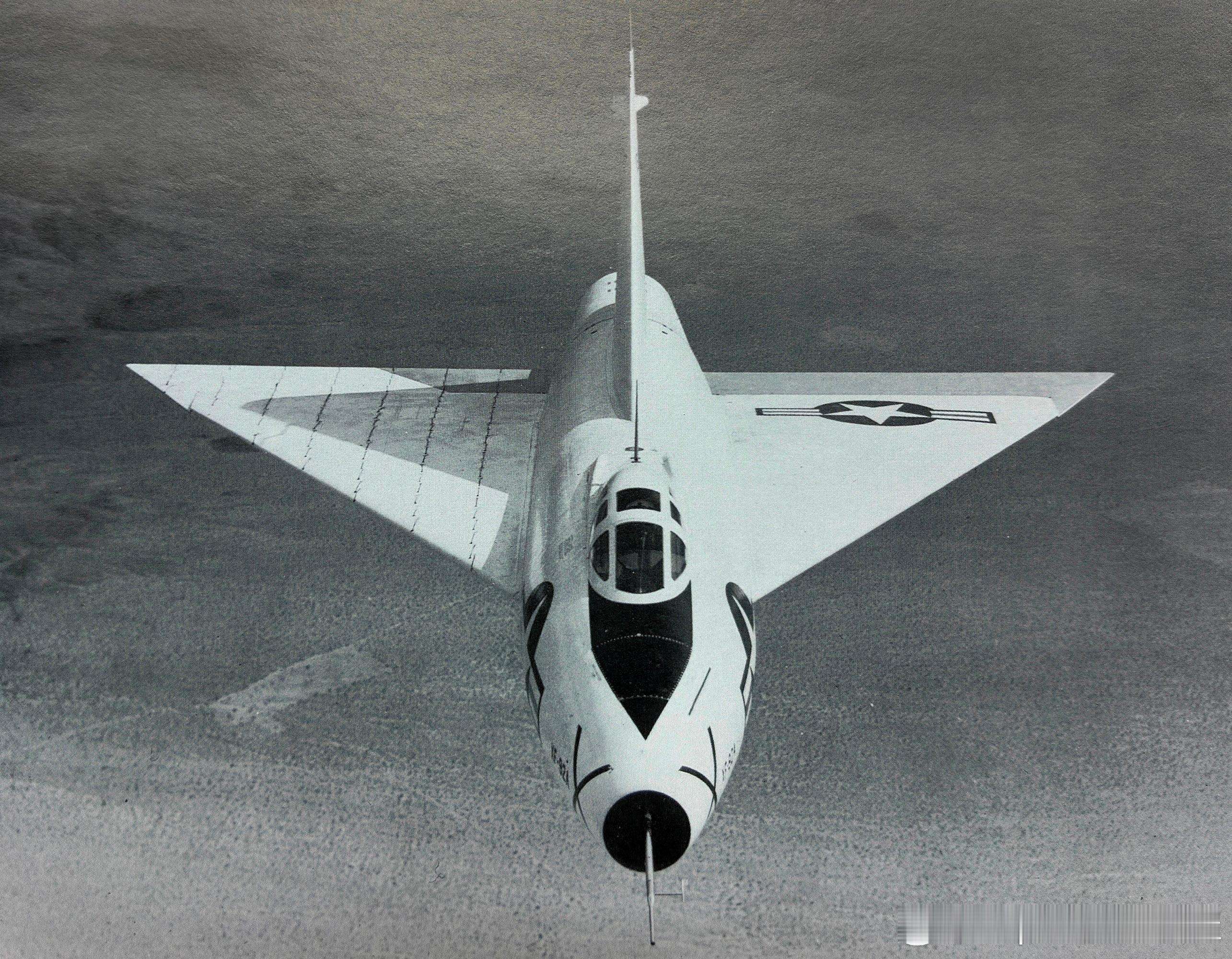 康维尔F-102战斗机的基础XF-92。1948年9月18日完成了首次飞行，也由