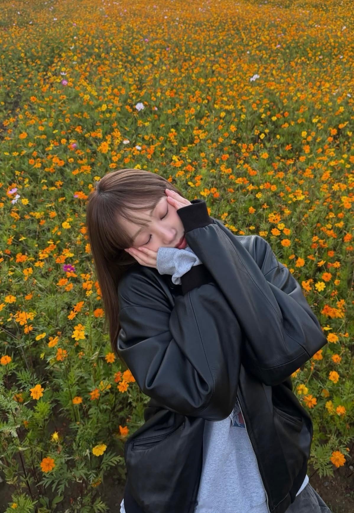 李晟京圣经欧尼的ins更新超薄肌身材