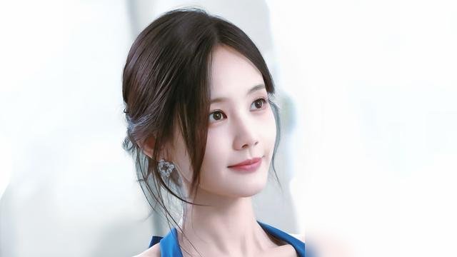 李一桐又上剧了，《美人余》今晚东方卫视开播，演个被老公背叛后绝地反击的豪门独生女。配置不低，平台不差