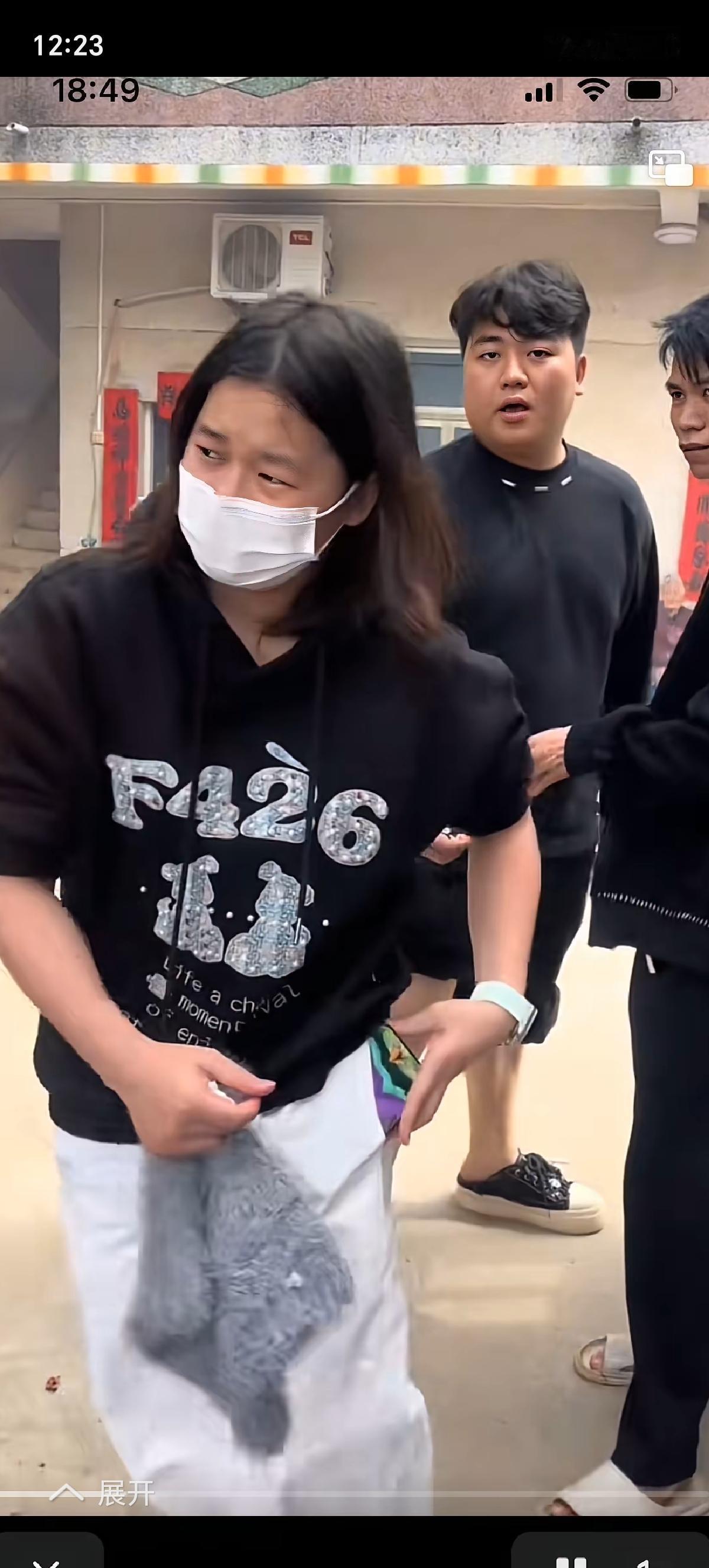 褪去光环依旧闪闪发光！放下冠军的光环，全红婵回家什么都干，洗碗，收拾家务，也不