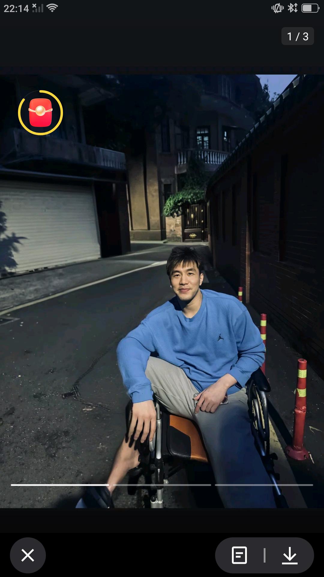 【郭艾伦更新作品，晒出术后康复照片，坐在轮椅上的艾伦依旧阳光帅气，脸上露出难得的