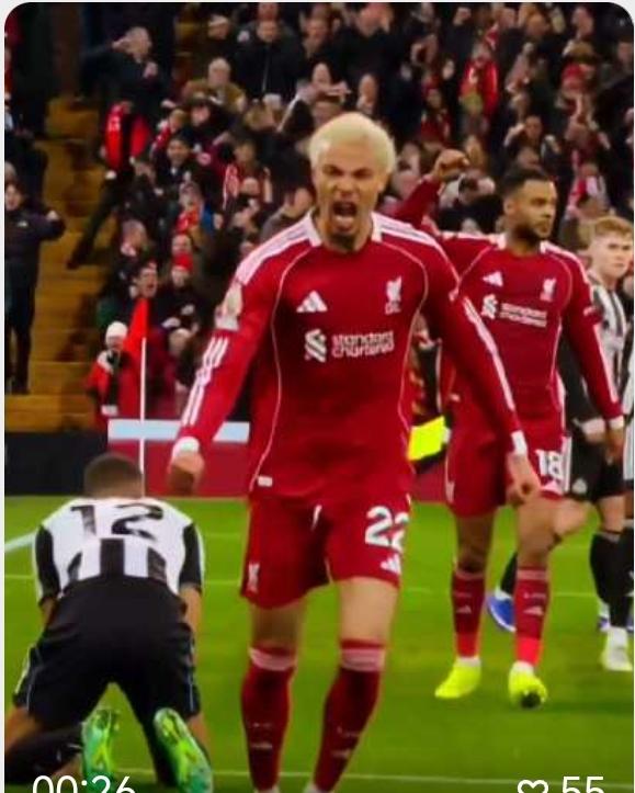 埃基蒂克，就这冲击力，标准的强力中锋，法国队，姆巴佩还是踢边锋吧！他没有姆巴佩