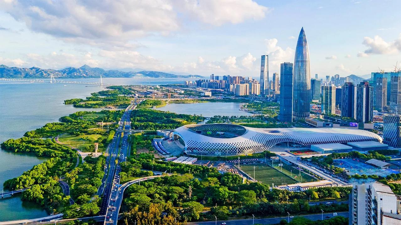 现在的深圳，终于体味到了——什么是“孤独求败”了。据海关统计，2026年1-8