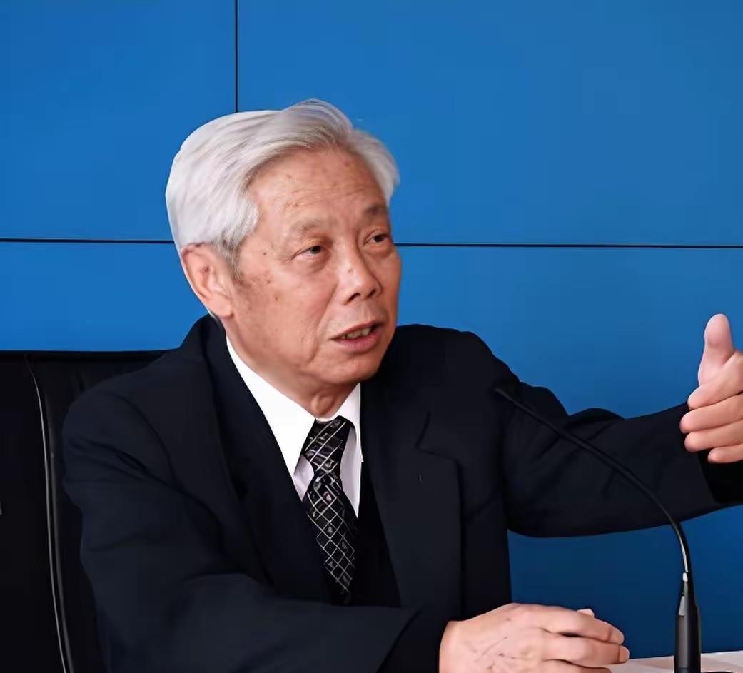 中国科学院院士，著名细胞生物学家、植物遗传学家、中国细胞生物学的创始人！请你