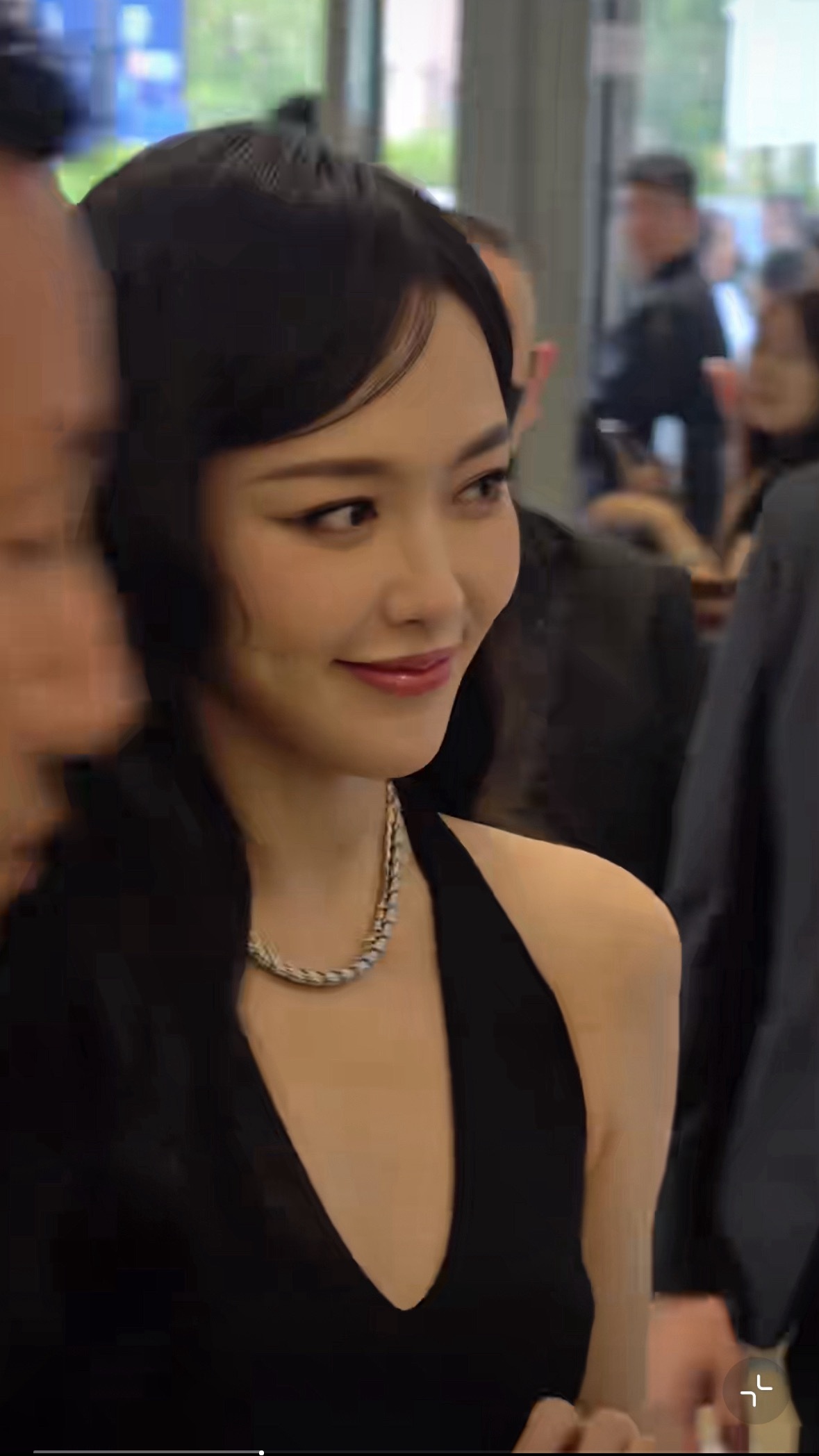 唐嫣蒂芙尼青岛线下活动姐姐好美啊​​​