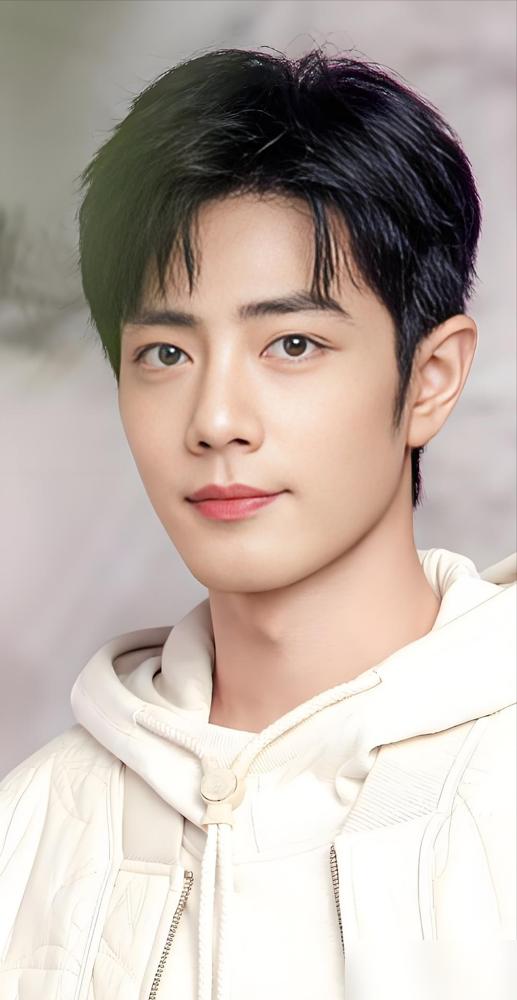 汪海林前脚刚骂完肖战演技是圈内笑话，孔笙郑晓龙后脚就把剧本递他手里。这两大导演是