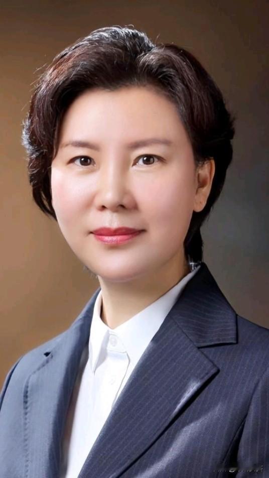 中国‌985/“双一流”名牌大学现任女校长‌主要有两位：‌北京师范大学校长于吉红