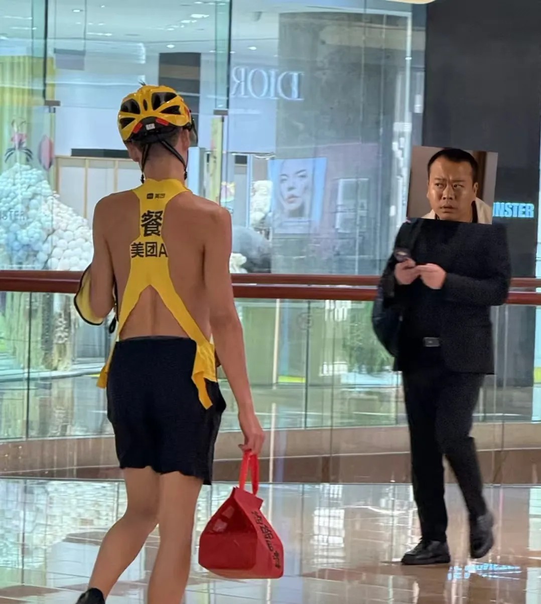 广东真的这么热吗？看看把外卖小哥熬成啥样了