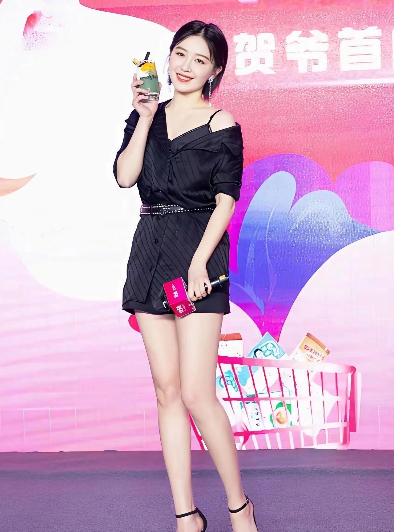 阚清子、吴宣仪