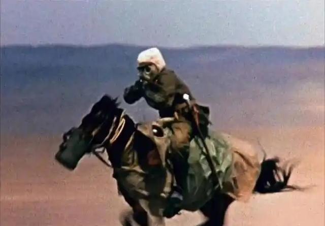 为什么好莱坞电影中，很少以中国为反派？因为美国人老早就发现，只要是把中国当最终大