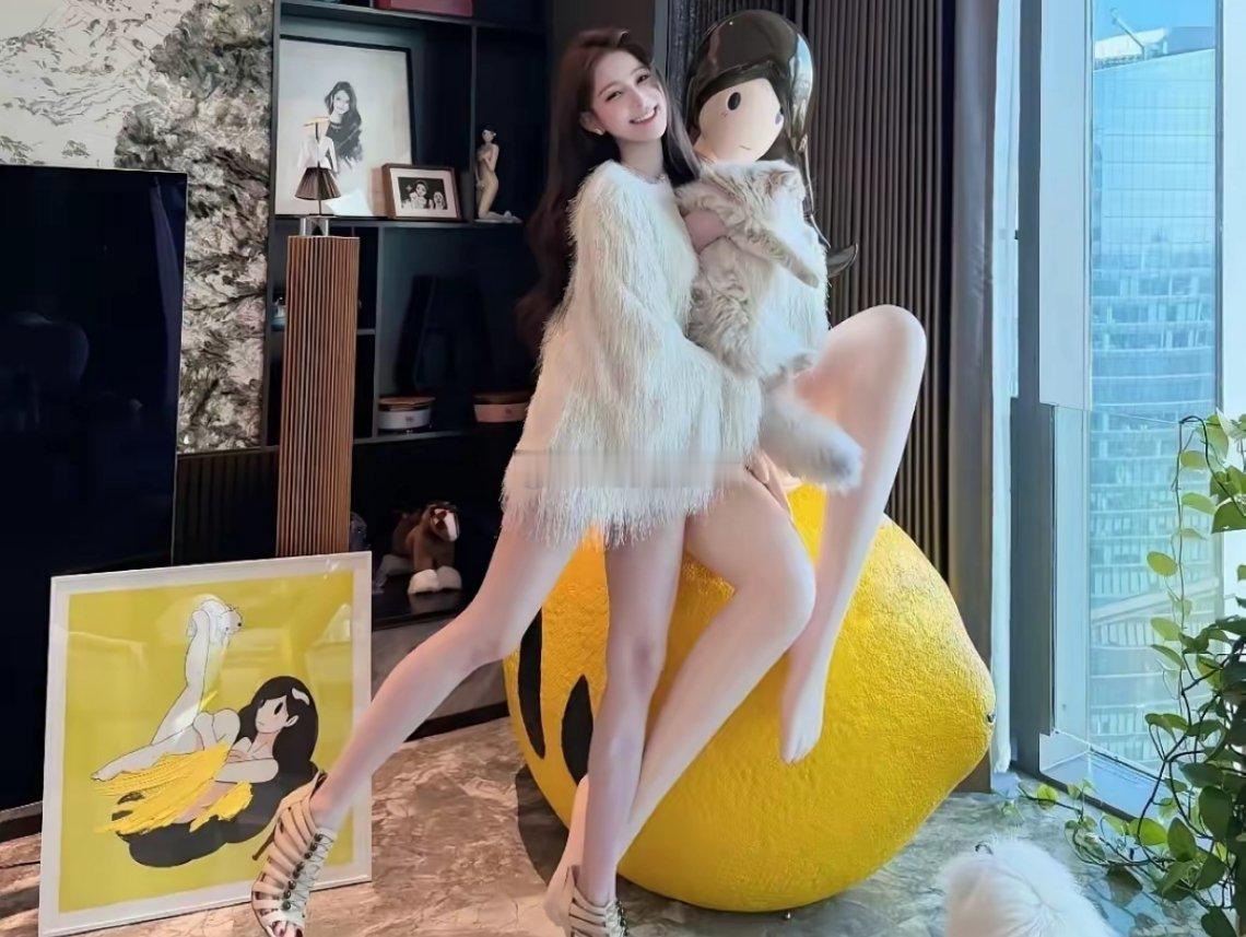 黄晓明应该是娱乐圈，最会找女朋友的了。