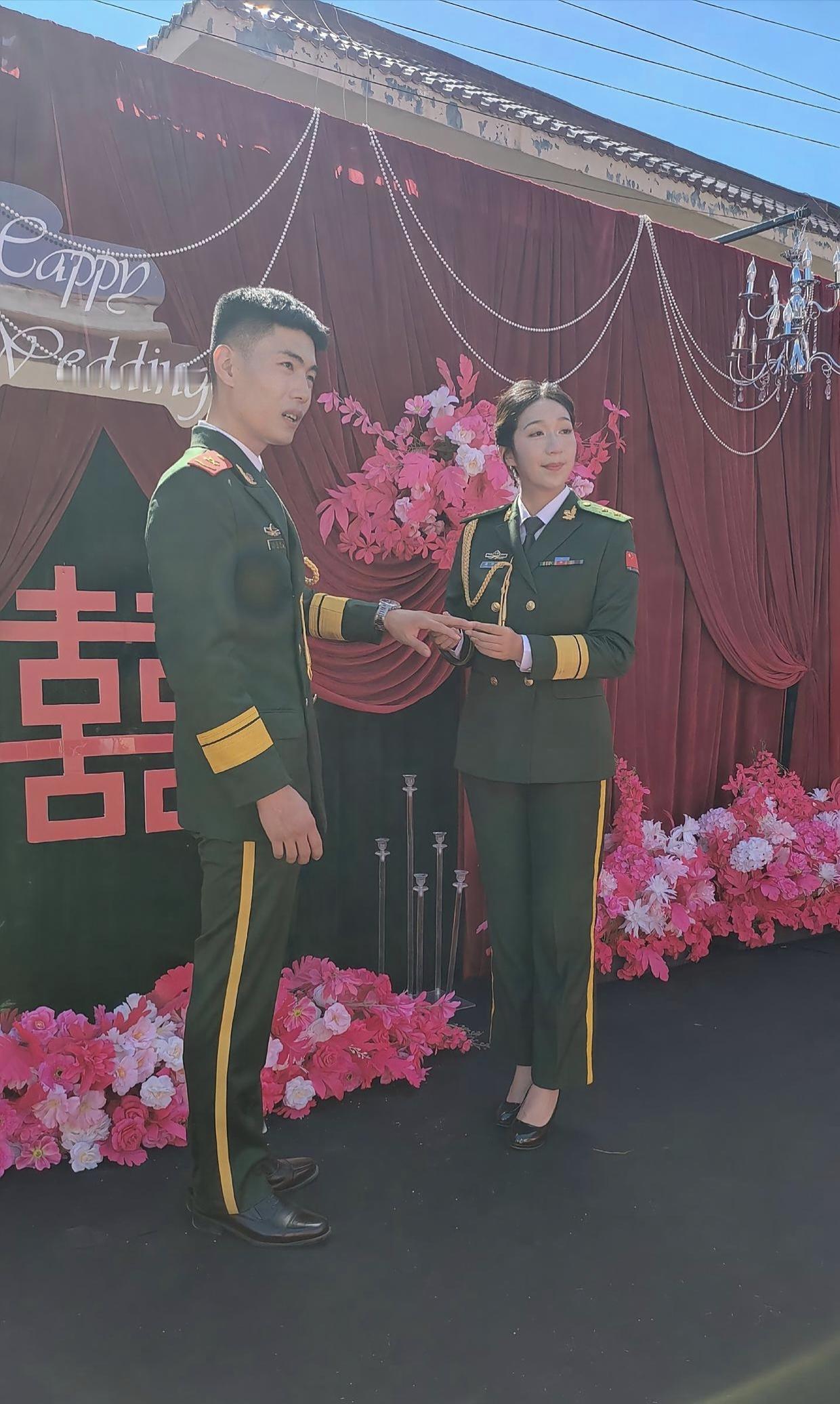 下士娶中尉，换句话说就是士兵娶了领导，不知道以后家里谁说了算，是不是上班期间要听