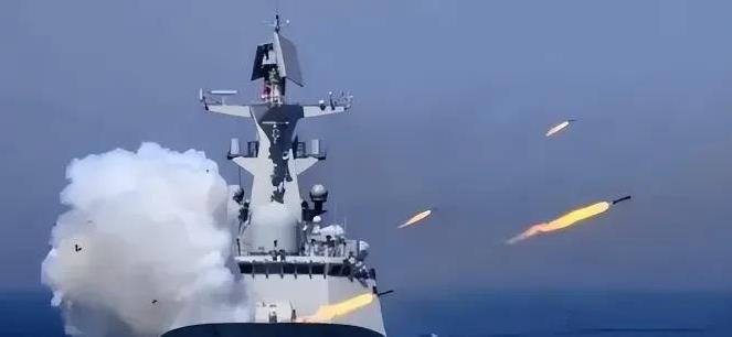 快讯，16日，两岸舰艇“激烈对峙”，大陆海警那强硬的态度和行动，直接“痛击要害”