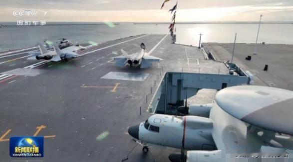 气氛彻底变了！特朗普政府几乎是把底牌掀在了桌上，逼着中国必须接招。五艘航母，没错