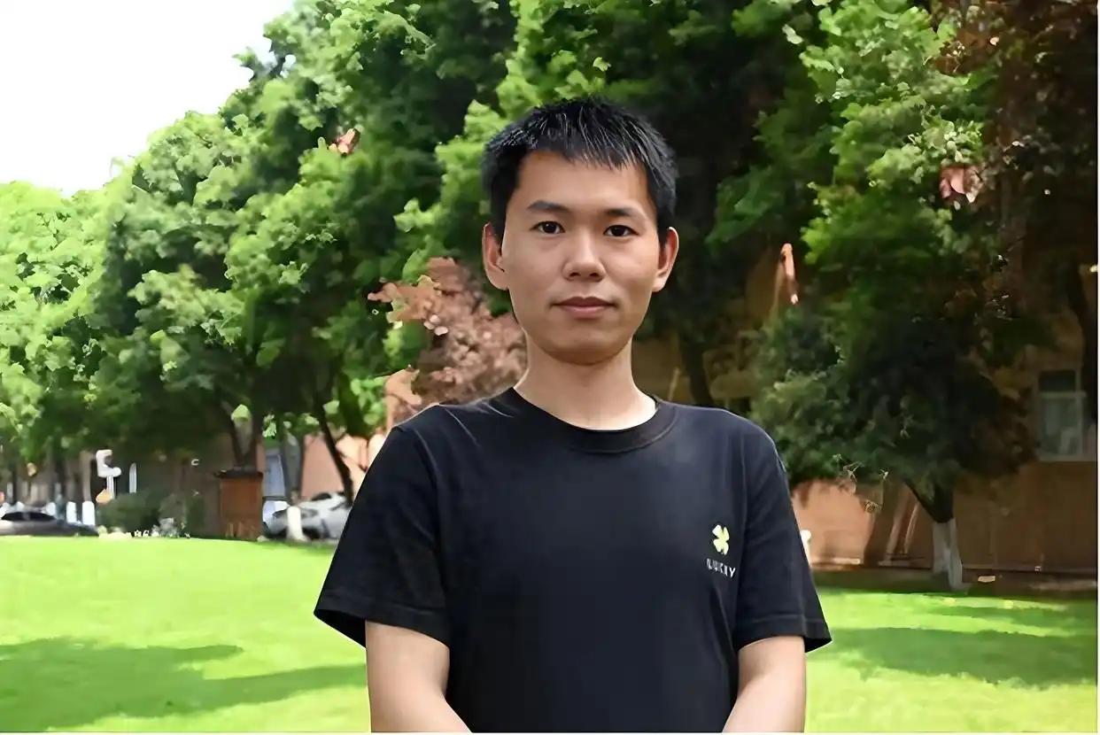 中国28岁博士交换生黄鹏，2025年八月份到意大利图西雅大学进行访学，1月19日