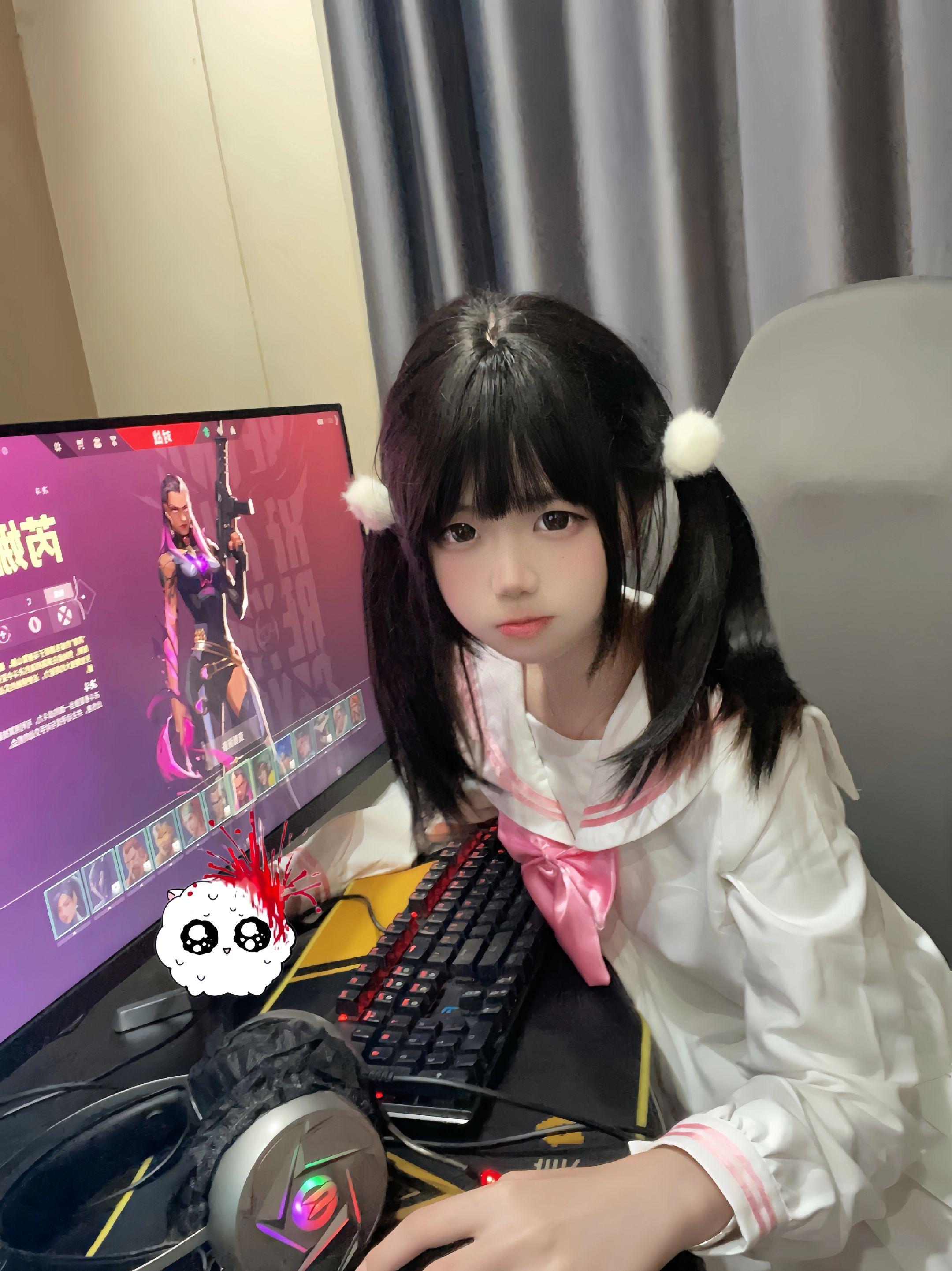我抓了无数的E  唯独抓不住你的心