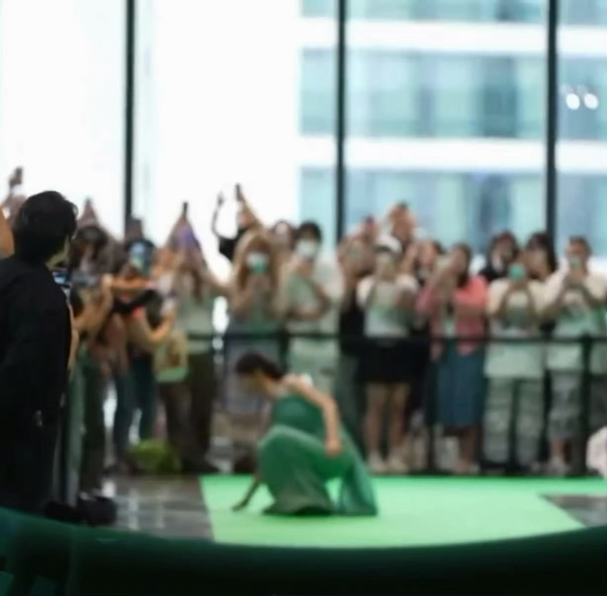 因为会回馈每一份喜欢所以更值得被喜欢🥲​​​