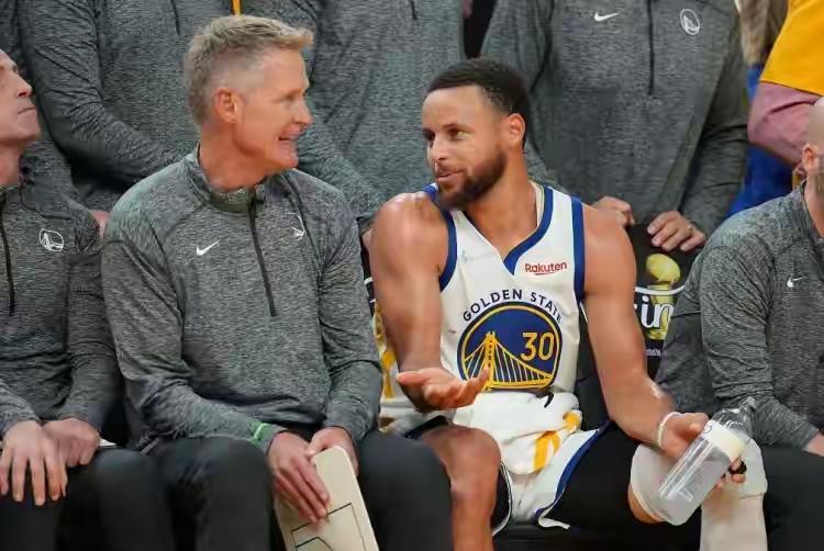 重大喜讯！库里有望复出，季后赛席位之争更趋激烈！有网友认为，勇士如今实力不济，