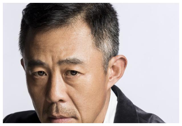 国家一级演员侯勇,三婚娶小20岁90后,坦言父母渴望抱孙子
