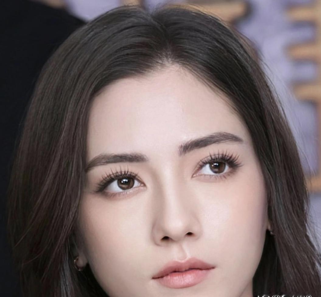 为了演苏妲己这个“妖精”，她把自己练成了特种兵。你以为妲己只需媚眼如丝？娜然