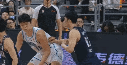 终于知道为啥杨翰森在NBA越打越好，张明池现在连CBA都打不上了！两人天赋没差