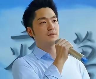 最没有悬念的一战，应该是台北蒋万安和沈伯洋。如果单是论口才，沈伯洋吊打蒋万安。但