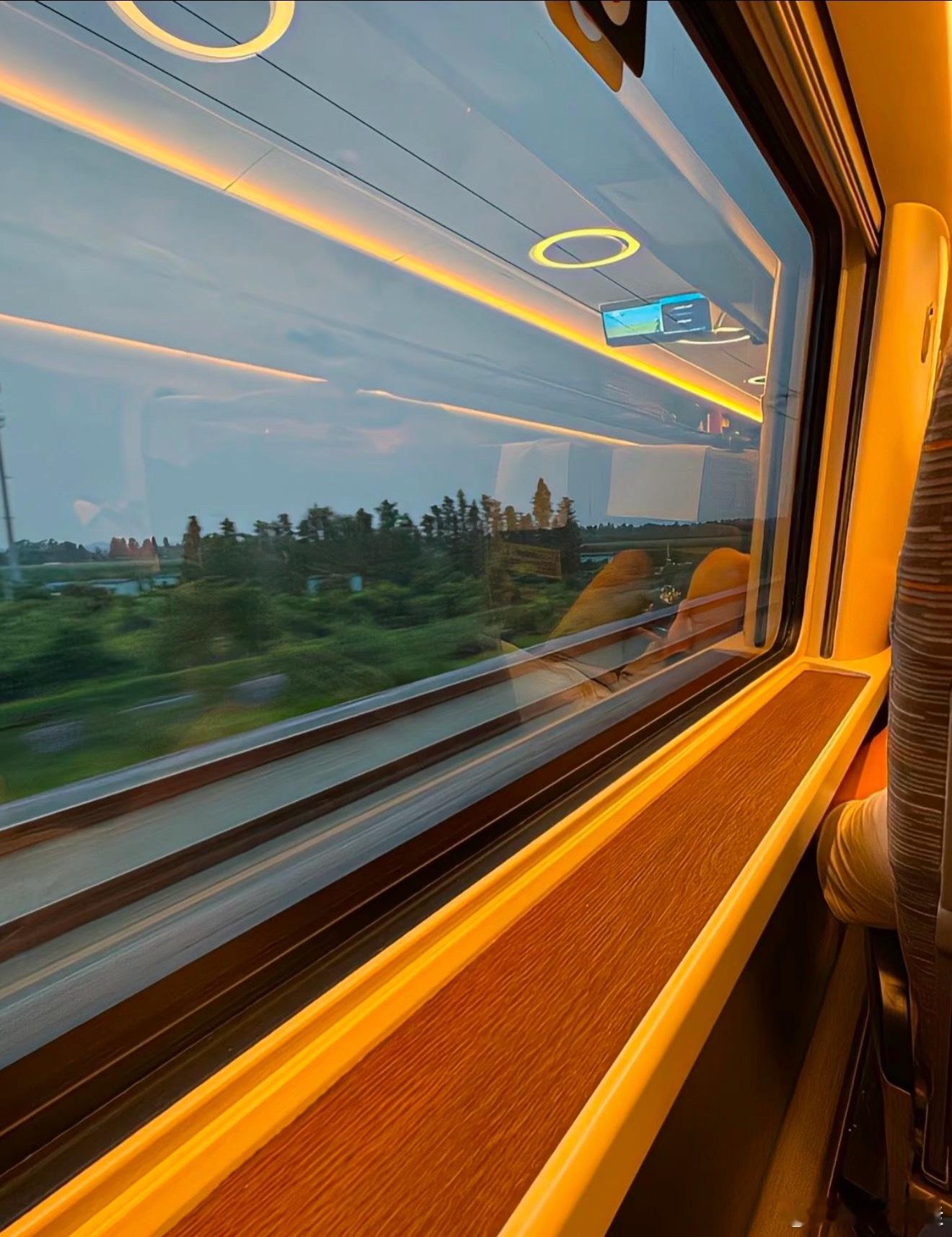 南车北上归故乡每次过年回家都担心抢不到车票，这下北方小伙伴有福了！有一列特别的列