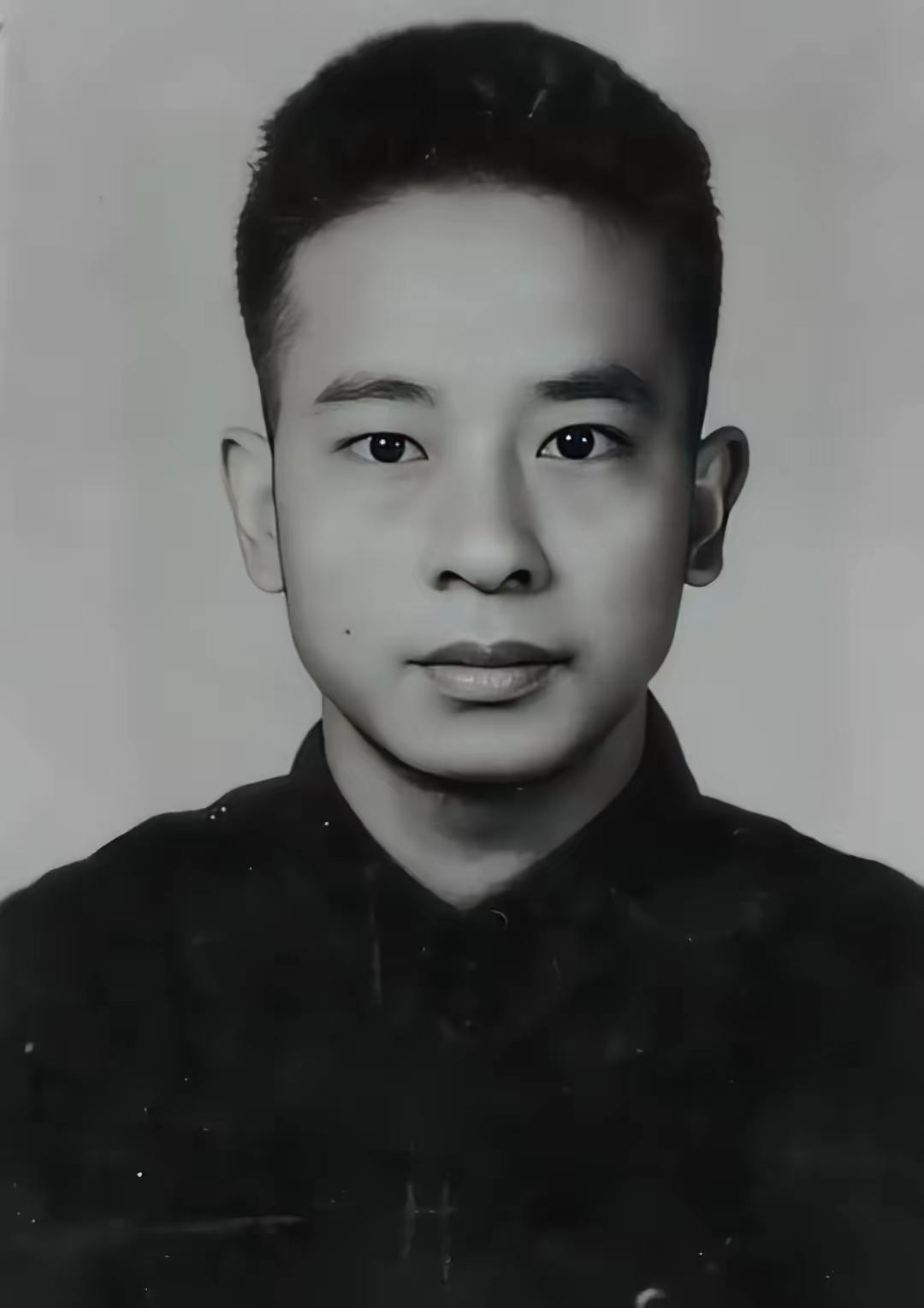 1948年，冉益智叛变，供出了罗广斌，罗广斌的哥哥是国民党中将，特务头子怕得罪他