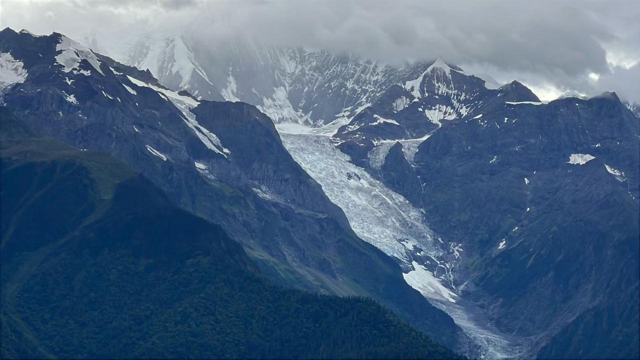 梅里雪山