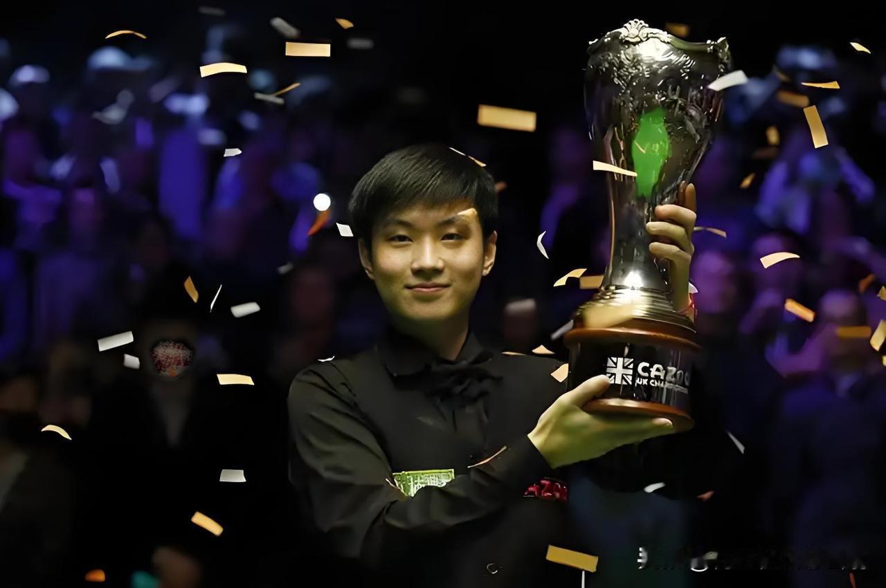 熟悉的赵心童又回来了北京时间11月22日凌晨5点，2025年利雅得斯诺克锦标赛