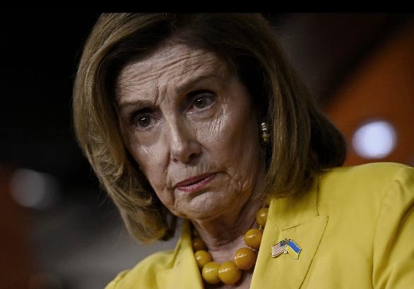 美国前众议长佩洛西今天（北京时间2月10日）发文叫嚣道：“中国判处黎智英