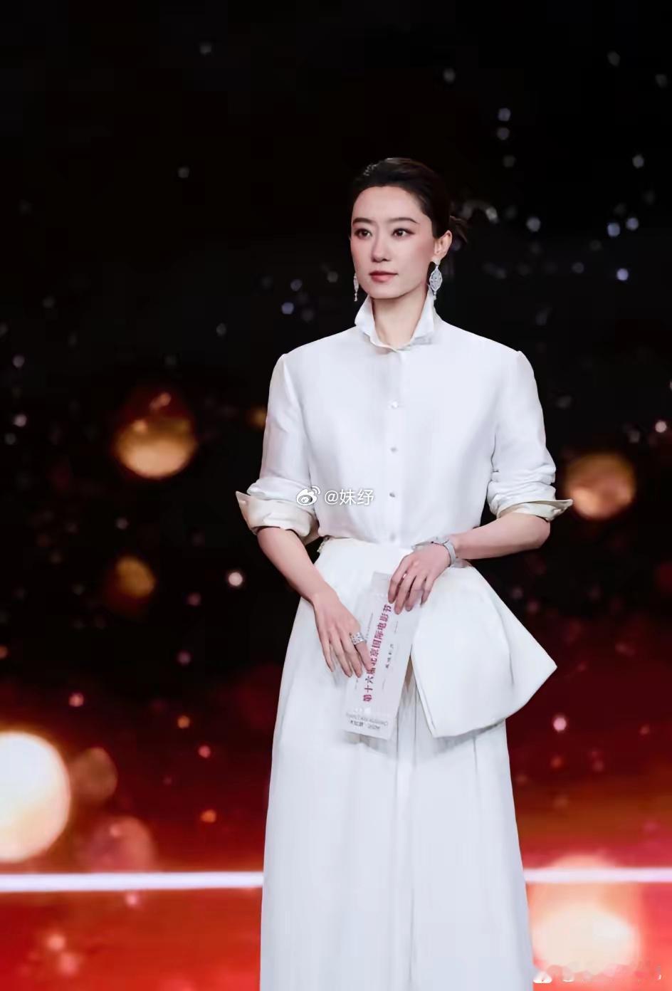 为什么张小斐现在不拍戏了?不是因为她年龄大了，也不是因为她没演技了，而是因为像她