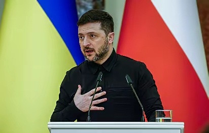 泽连斯基情商是真的高，当十几个国家都祝贺高市早苗赢得大选时，只有他一边祝贺一边跟