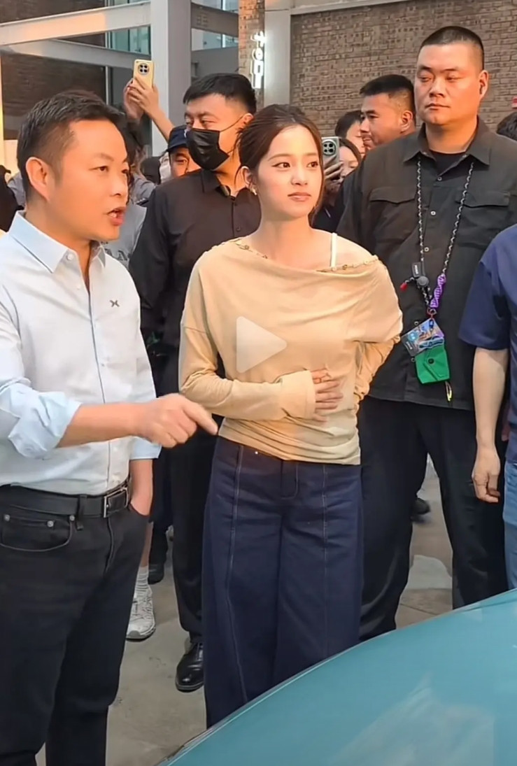 对于小鹏汽车我真的服了！为了宣传自己的小鹏M03，竟然请来了欧阳娜娜做代言人！