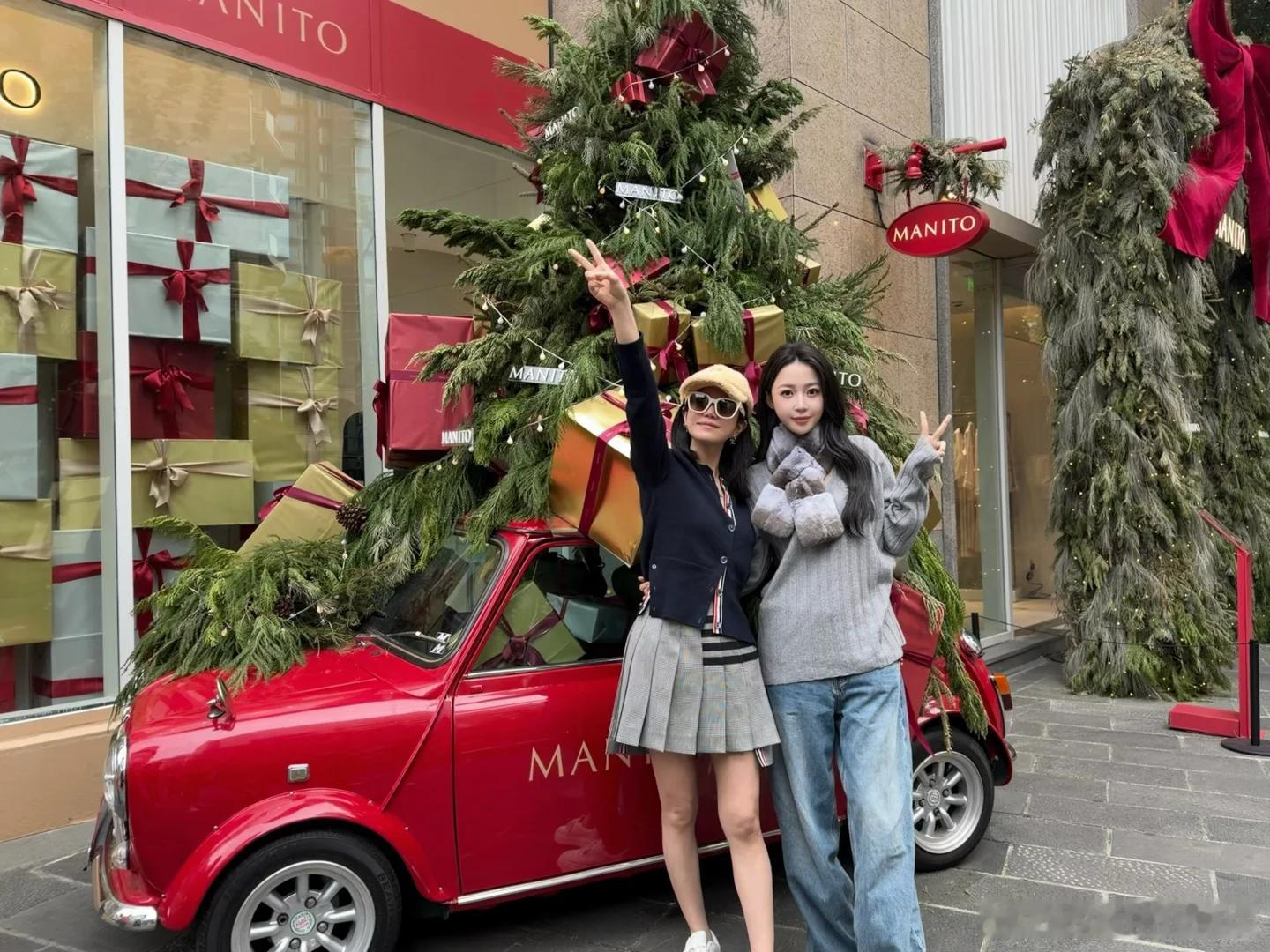 陈妍希9岁儿子正脸照陈妍希和潘玮柏老婆过圣诞陈妍希和潘玮柏老婆过圣诞，9岁儿子