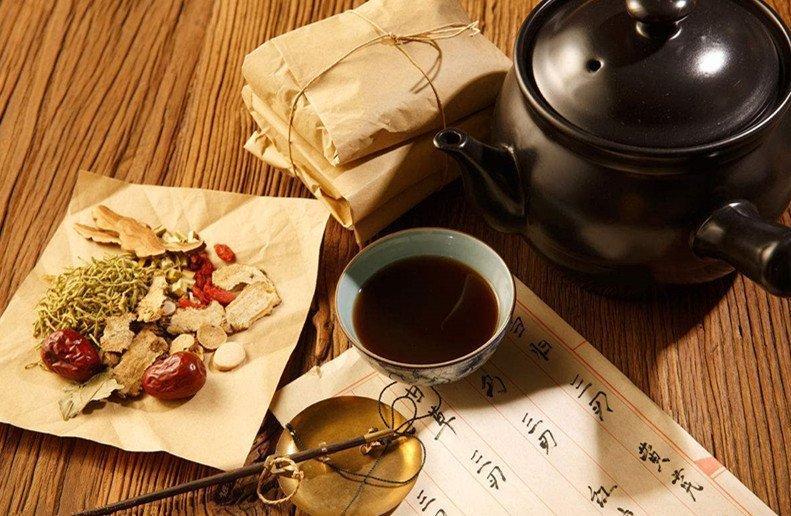 高血压就是纸老虎，学会这个土方法，事半功倍中医理论认为，人体是一个有机的整体，