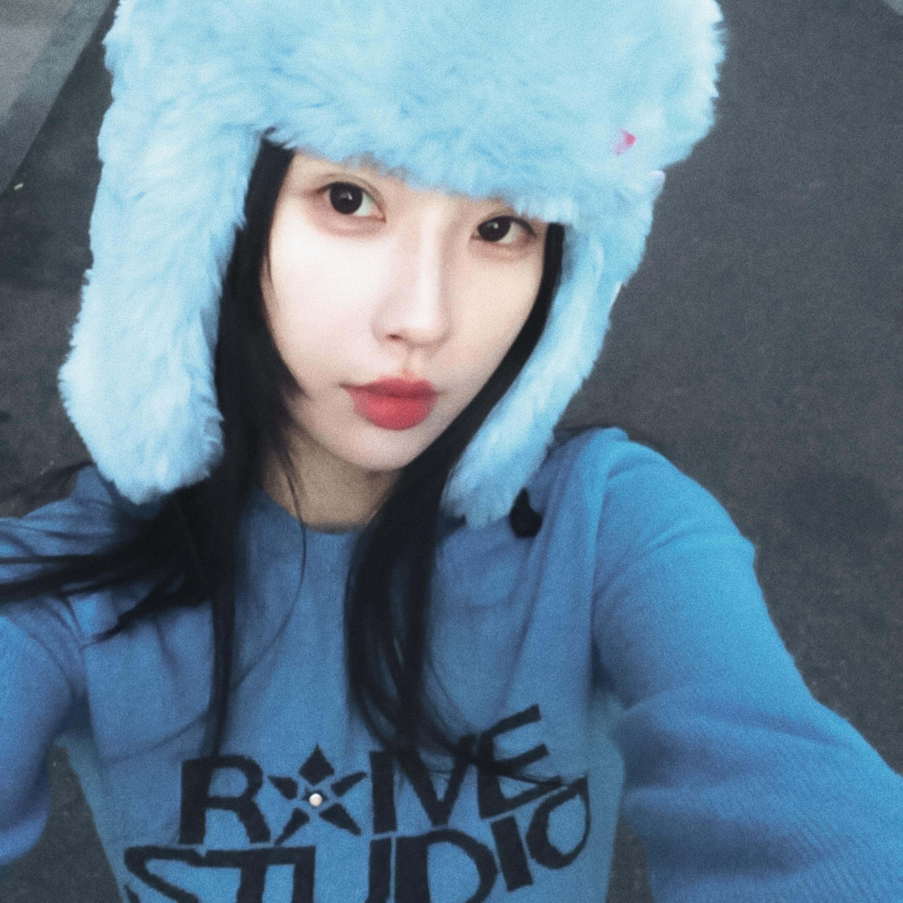 看到有人说虞书欣在cos这个哈哈哈哈哈哈