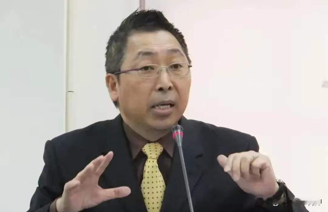 5月6日，台湾名嘴唐湘龙质问国民党人：你们凭什么要求大陆一定要和平统一台湾？就算