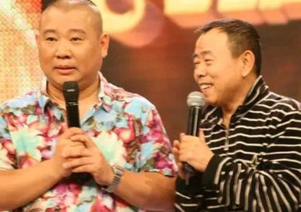 2016年，郭德纲拍戏请潘长江客串，3天后拍完，郭德纲给了潘长江60万，不料潘长