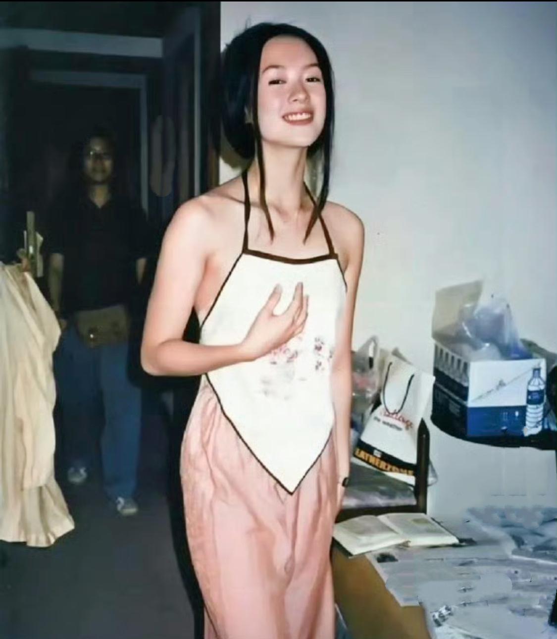 刘烨当年是怎么在章子怡和谢娜之间选了后者？​​​​娱乐明星谢娜旅行