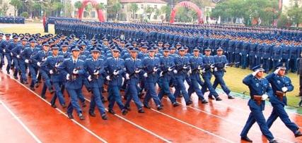 老实说，我国引进外国留学生最成功的，还是我国的军校 中国军校培养外国学员，有