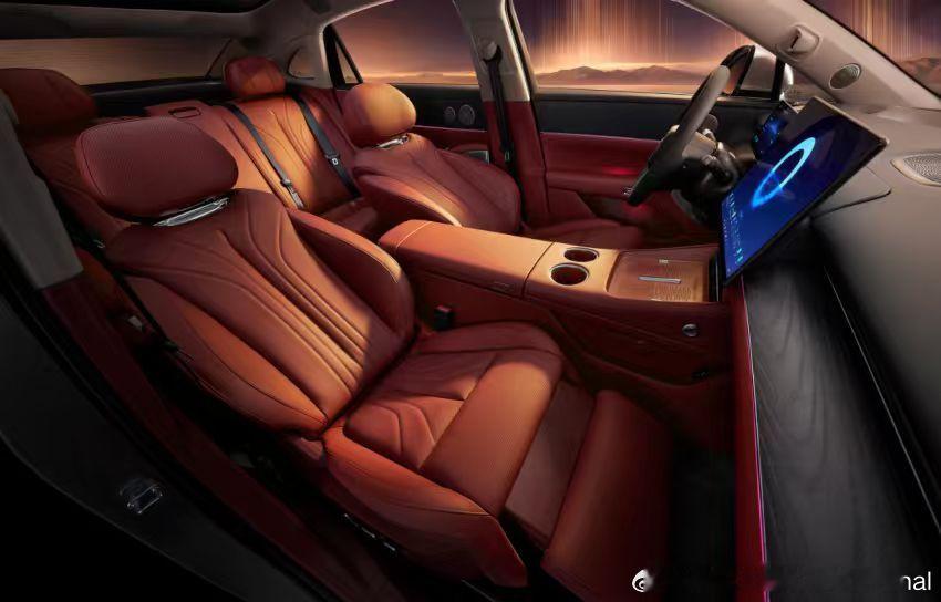 岚图追光L上市：30万级高端轿车再添“硬核选手”2025年末，岚图以