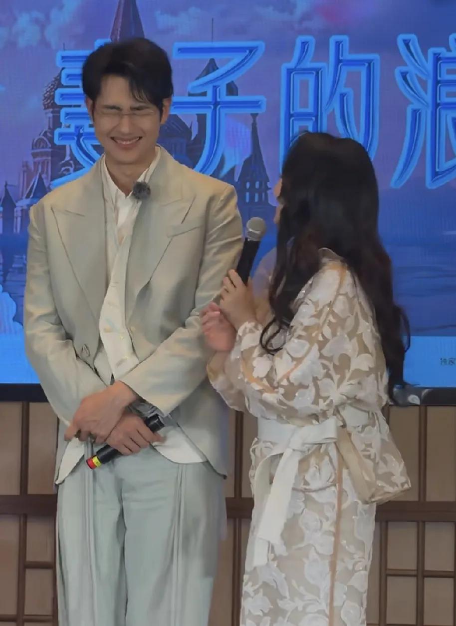 孙丞潇就是真爱金莎。比如，《妻子的浪漫旅行》综艺。金莎说：“我们潇潇也是会撒