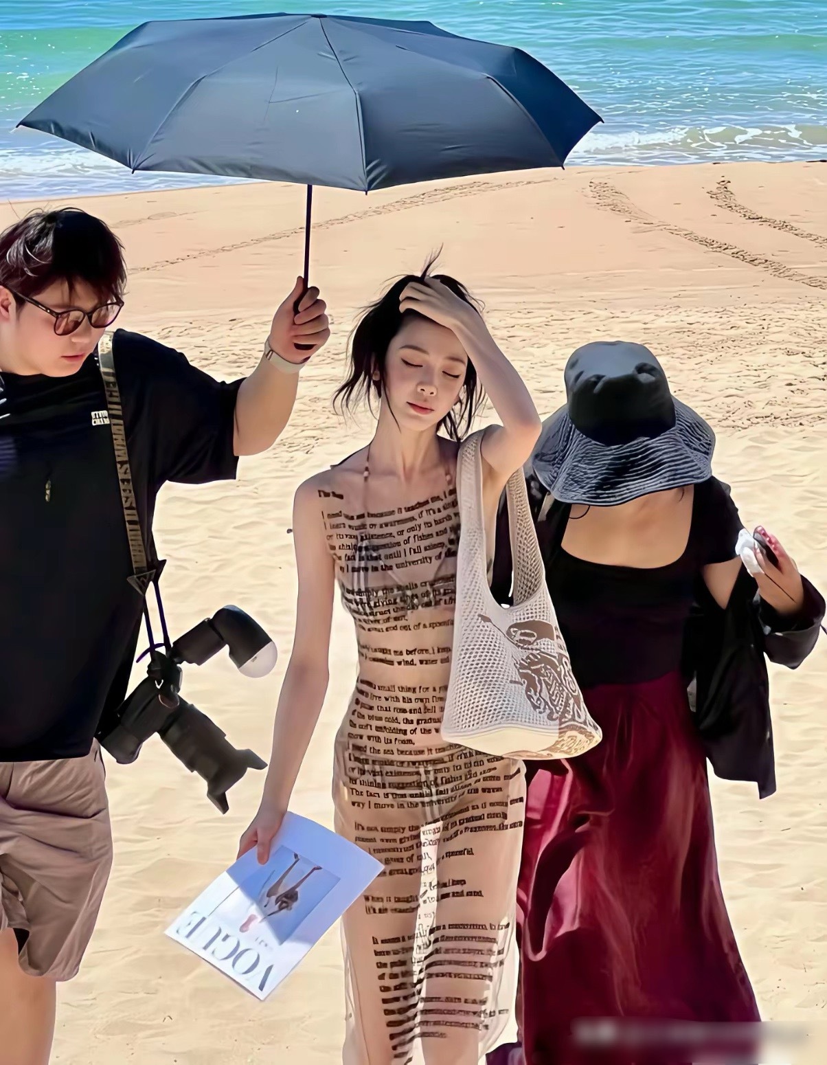 不愧是能打败白月光成为胡彦斌女朋友的女人。这身材好的太让人赏心悦目了，这不得把胡